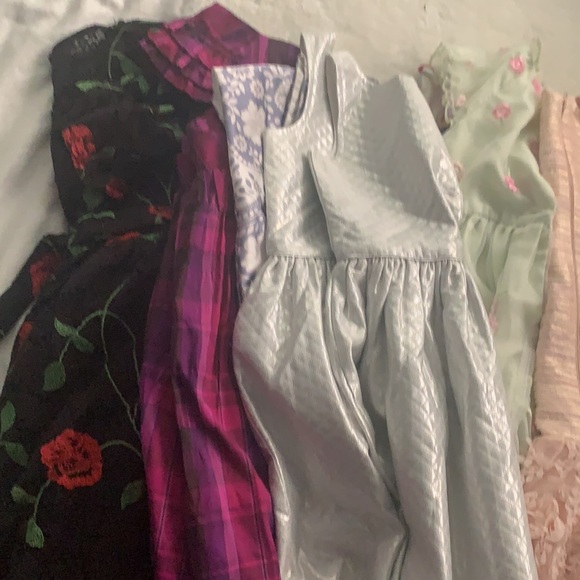 Dresses - Picture 3 of 5